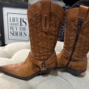 Donald J. Pliner Brown Patterned Heeled Boots